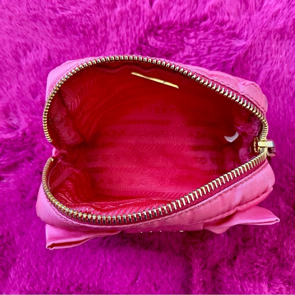 PRADA Mini Bag Zipper clip on PINK pouch 💖 - Picture 7 of 8